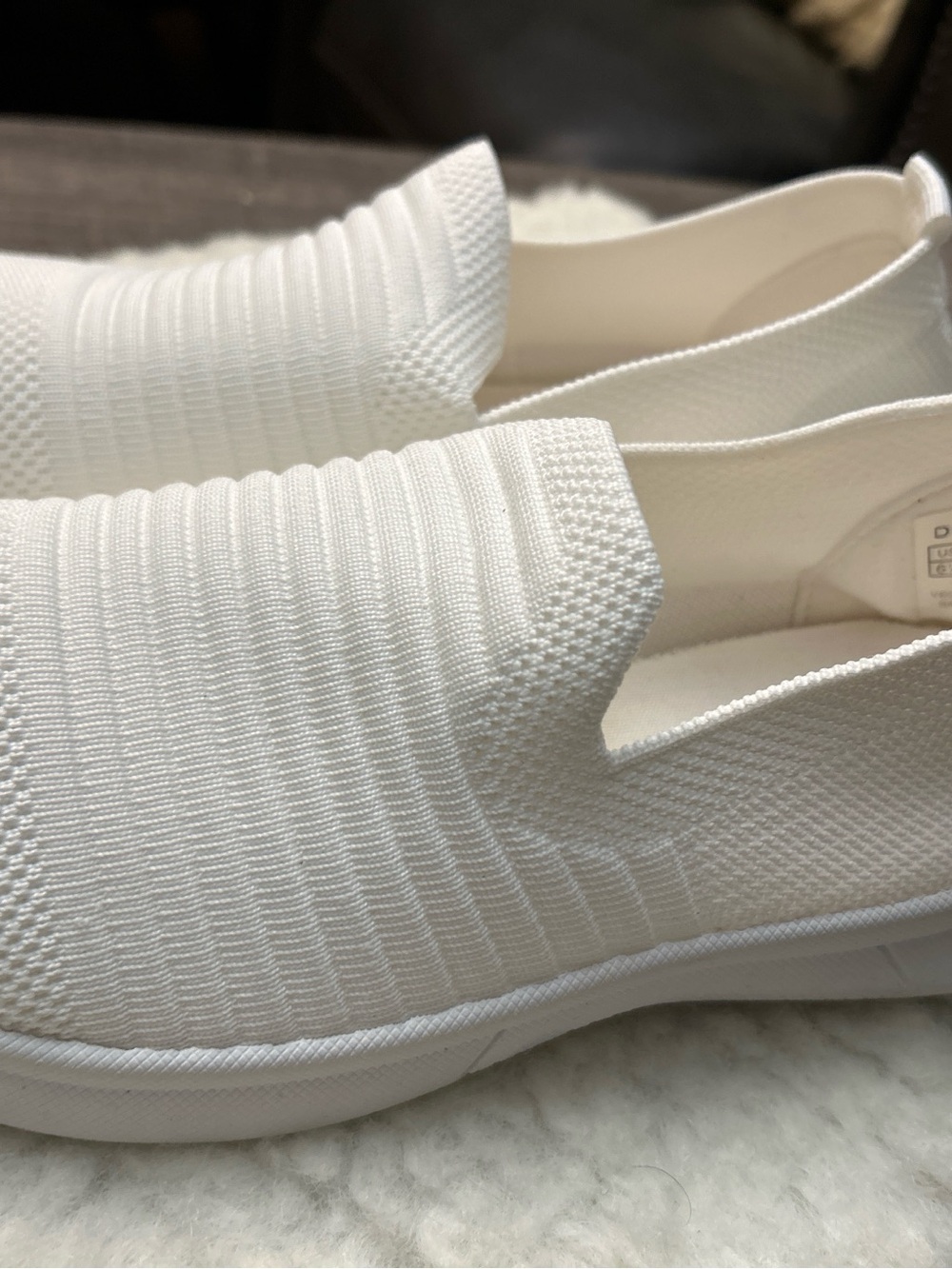 Women’s Slip-On Knit Mules in White